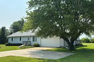 8193 Oak Tree Dr, Rensselaer, IN 47978 - Photo 27