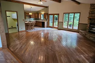 359 E Burdick Rd, Chesterton, IN 46304 - Photo 9