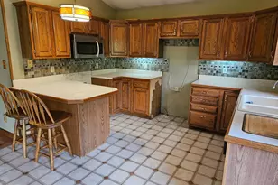 359 E Burdick Rd, Chesterton, IN 46304 - Photo 11