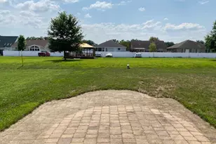 9219 Norris Dr, Hobart, IN 46342 - Photo 17