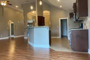 9219 Norris Dr, Hobart, IN 46342 - Photo 5