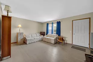 342 Woodbridge Dr, Lowell, IN 46356 - Photo 5