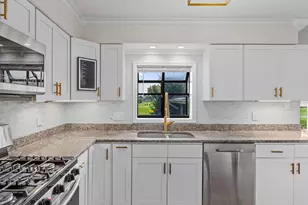 4152 Oakmont Ct, Crown Point, IN 46307 - Photo 11