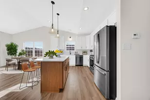 706 Idlewild Ln, Chesterton, IN 46304 - Photo 5