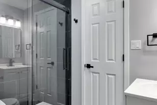 859 Fayette St, Gary, IN 46403 - Photo 15