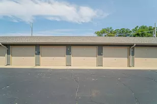 8121 Lake Shore Dr, Cedar Lake, IN 46303 - Photo 17