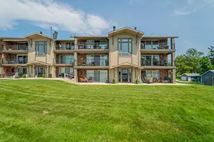 8121 Lake Shore Dr, Cedar Lake, IN 46303 - Photo 13