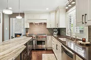 1621 Sea Breeze Ct, Munster, IN 46321 - Photo 13