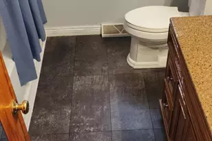 8 Deep River Dr, Hobart, IN 46342 - Photo 11