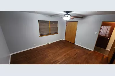 8 Deep River Drive, Hobart, IN 46342 - Photo 7