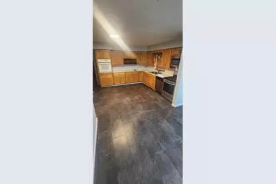 8 Deep River Drive, Hobart, IN 46342 - Photo 5