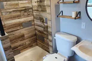 8 Deep River Dr, Hobart, IN 46342 - Photo 9