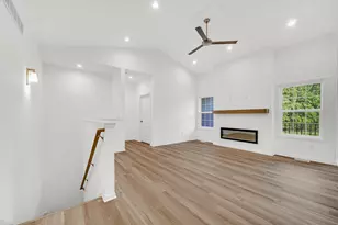 472 Magnolia Ln, Chesterton, IN 46304 - Photo 3