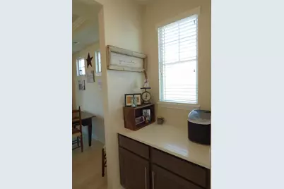 210 Sweetbay Street, Valparaiso, IN 46385 - Photo 7