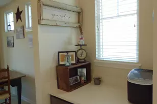 210 Sweetbay St, Valparaiso, IN 46385 - Photo 7