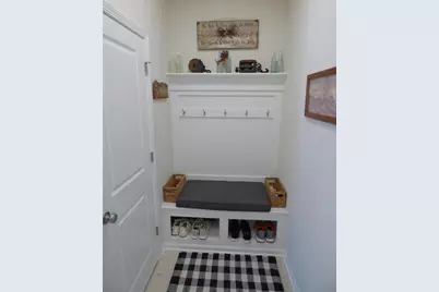 210 Sweetbay Street, Valparaiso, IN 46385 - Photo 17