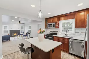 12 Sunset Rd, Merrillville, IN 46410 - Photo 3