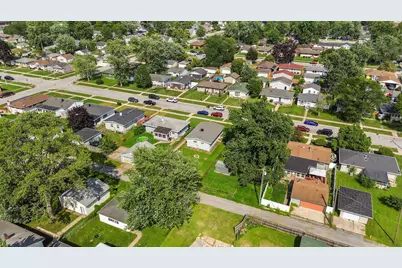 220 S Delaware Street, Hobart, IN 46342 - Photo 31