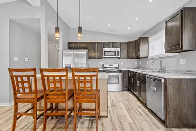 220 S Delaware Street, Hobart, IN 46342 - Photo 7