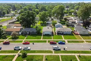 220 S Delaware St, Hobart, IN 46342 - Photo 37