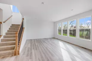 3922 Brander Dr, Valparaiso, IN 46385 - Photo 5