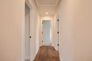 1855 Trailbrook Dr, Valparaiso, IN 46385 - Photo 17