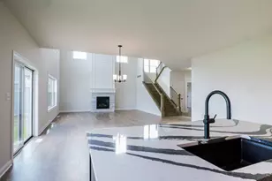 1855 Trailbrook Dr, Valparaiso, IN 46385 - Photo 11