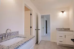 1759 Trailbrook Dr, Valparaiso, IN 46383 - Photo 19