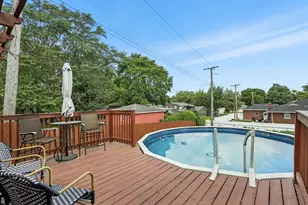 901 Ridgeway Ave, Munster, IN 46321 - Photo 29