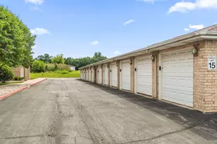 2035 W 75th Pl, Merrillville, IN 46410 - Photo 15