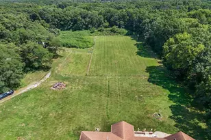 1251 N Mineral Springs Rd, Chesterton, IN 46304 - Photo 7