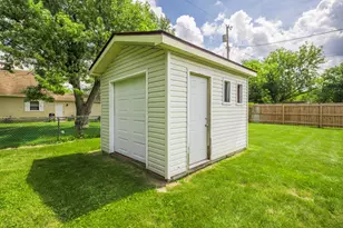 631 Osage Rd, Valparaiso, IN 46385 - Photo 13