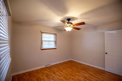 1060 N Vanderburg Street, Gary, IN 46403 - Photo 11