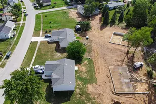 522 Oxford Rd, Kingsford Heights, IN 46346 - Photo 17