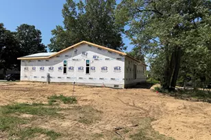 522 Oxford Rd, Kingsford Heights, IN 46346 - Photo 9