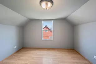 4921 Walsh Ave, East Chicago, IN 46312 - Photo 17