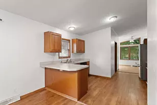 751 Bond Ave, Valparaiso, IN 46385 - Photo 7