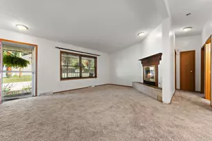 751 Bond Ave, Valparaiso, IN 46385 - Photo 5