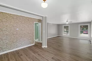 1034 Providence St, Michigan City, IN 46360 - Photo 9