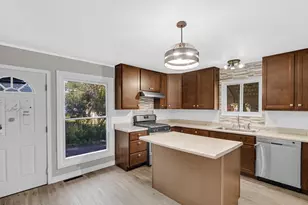 1034 Providence St, Michigan City, IN 46360 - Photo 11