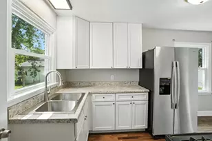 922 Garfield St, Hobart, IN 46342 - Photo 9