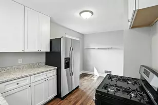 922 Garfield St, Hobart, IN 46342 - Photo 7