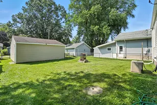 922 Garfield St, Hobart, IN 46342 - Photo 19