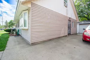 1100 S Lake St, Gary, IN 46403 - Photo 31