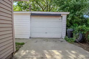 1100 S Lake St, Gary, IN 46403 - Photo 29