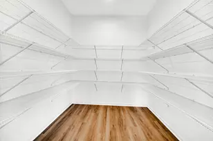 301 Holst Ln, Valparaiso, IN 46385 - Photo 13