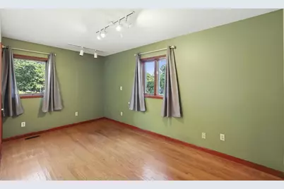 701 S Park Drive, Chesterton, IN 46304 - Photo 23