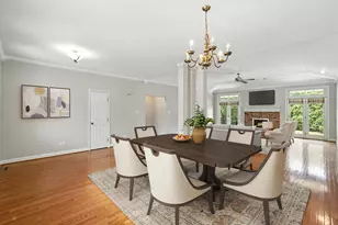 1121 Boxwood Dr, Munster, IN 46321 - Photo 7