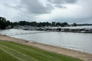 13242 E Lakeshore Dr, Cedar Lake, IN 46303 - Photo 17