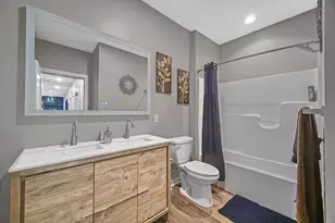 211 Bunker Dr, Schererville, IN 46375 - Photo 7